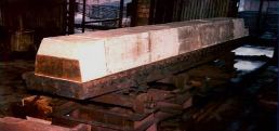 Hydraulic bonded castabel refractories are used for a number of coke oven applications